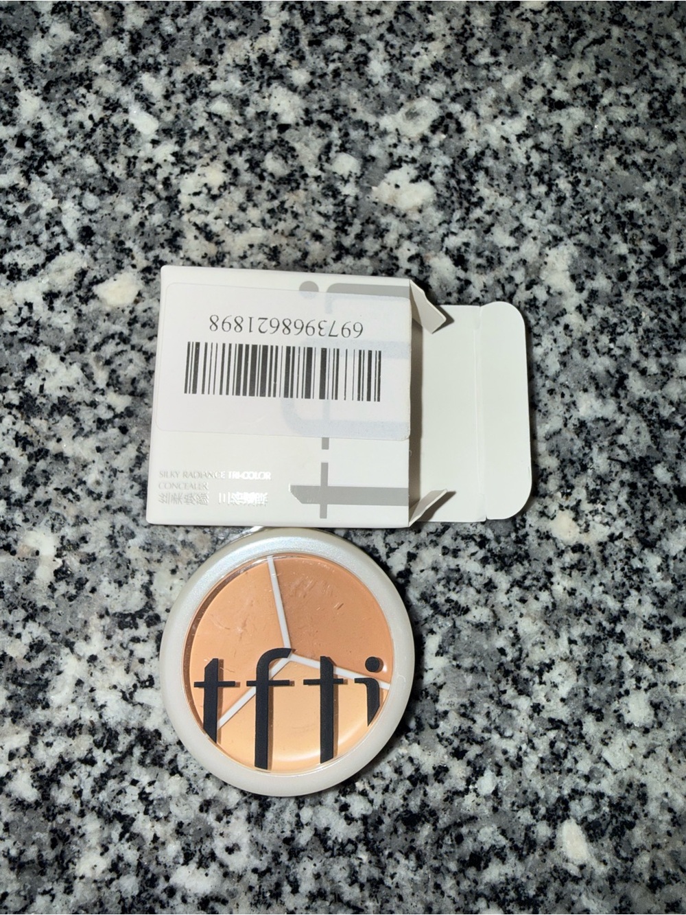 Silky Radiance Concealer - Cream